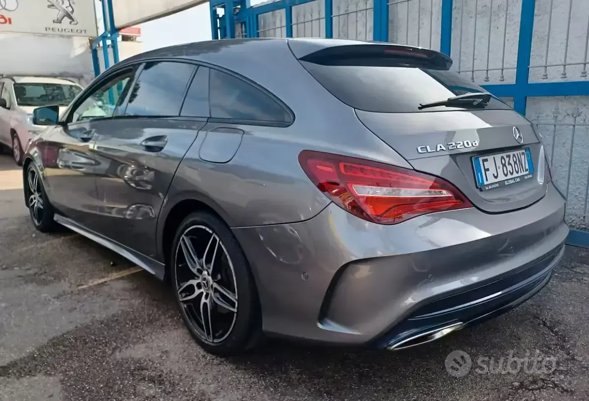 Usata Mercedes CLA220 AMG 177 CV (130 kW) 2017 Grigio Coupé