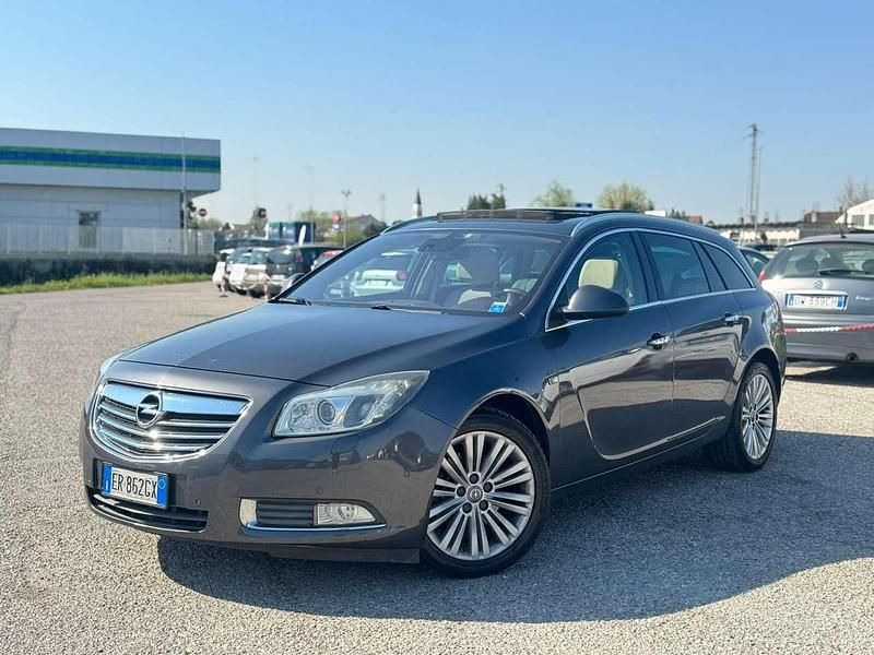 Usata Opel Insignia Cosmo 160 CV (117 kW) 2012 Other Station wagon