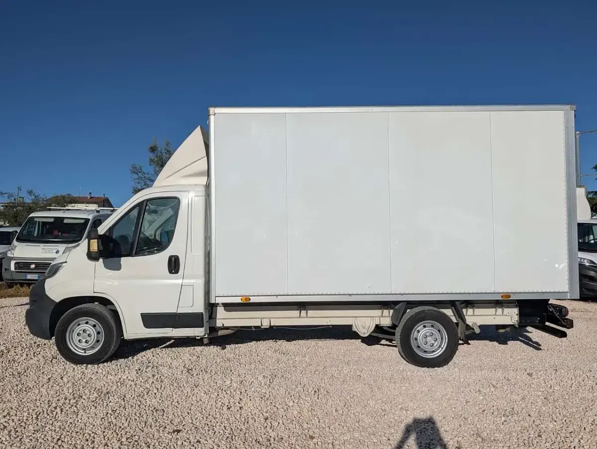 Usata Peugeot Boxer S 165 CV (121 kW) 2022 Bianco okenite Furgone