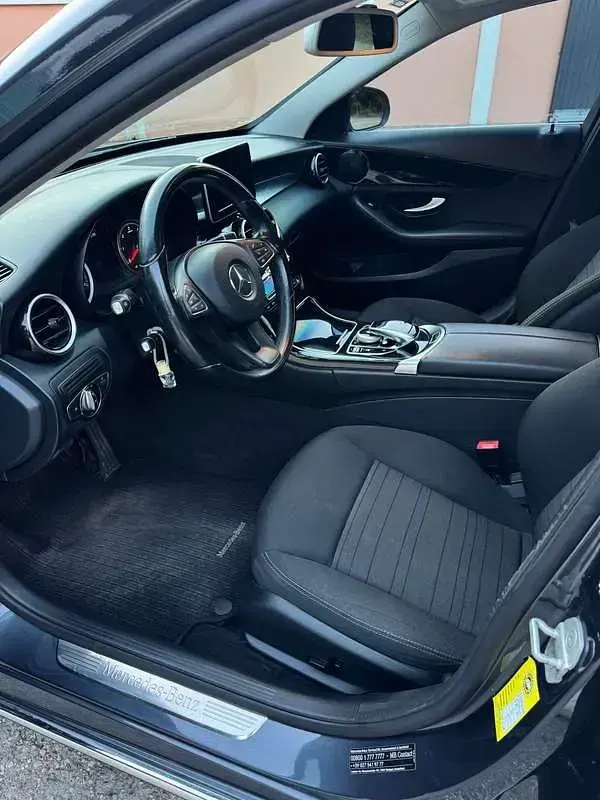 Usata Mercedes C250 204 CV (150 kW) 2016 Grigio Berlina