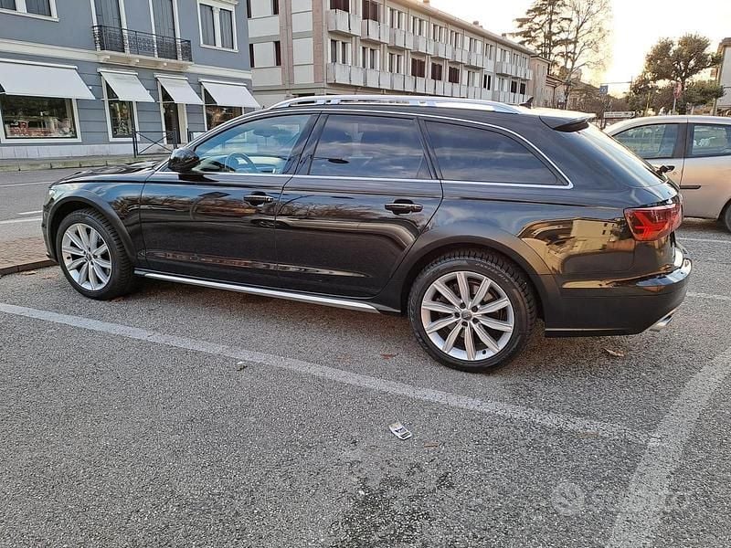 Usata Audi A6 Allroad 218 CV (160 kW) 2017 Nero Station wagon