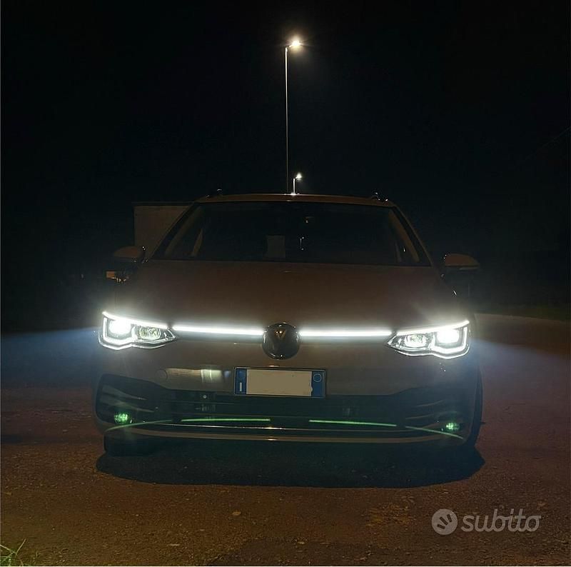 Usata VW Golf VIII 131 CV (96 kW) 2021 Berlina