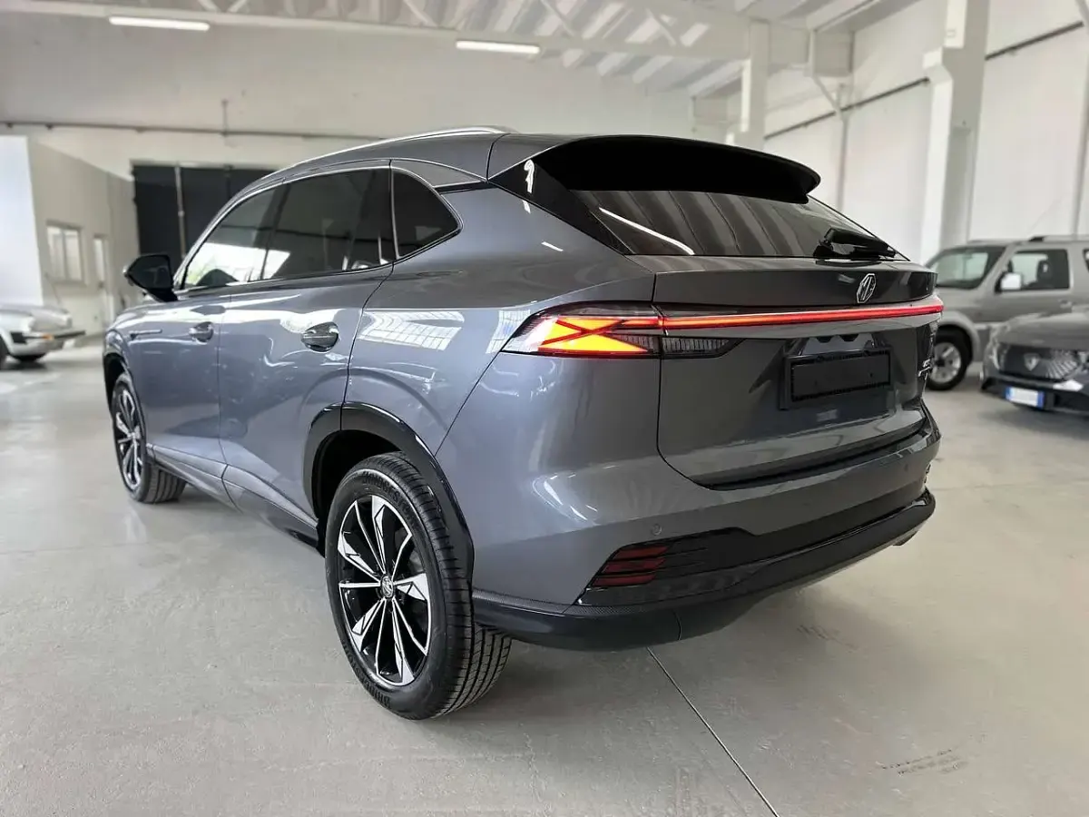Nuova MG HS Comfort 143 CV (105 kW) 2026 Hampstead grey SUV