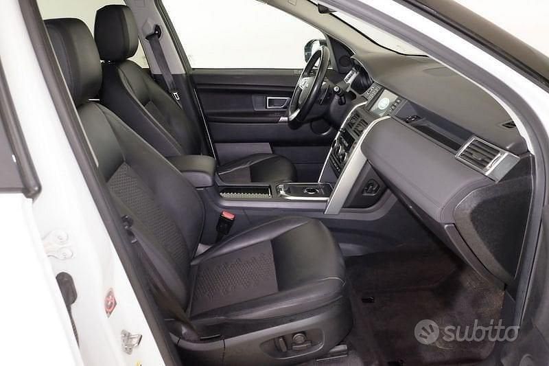 Usata Land Rover Discovery Sport SE 150 CV (110 kW) 2019 Bianco / nero SUV