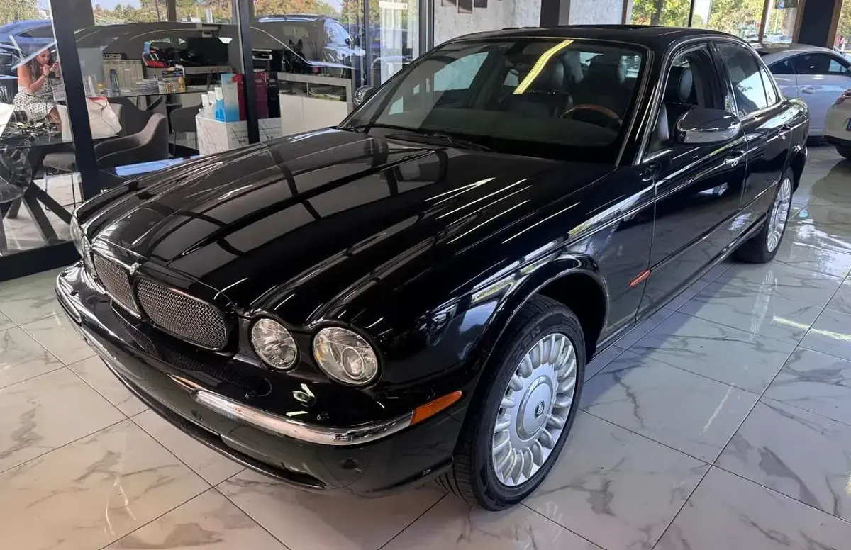 Usata Jaguar XJR Supercharged 394 CV (289 kW) 2003 Other Berlina