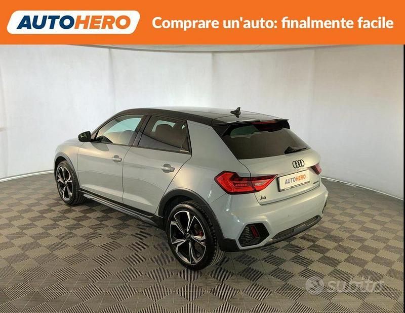 Usata Audi A1 Ambiente 149 CV (109 kW) 2023 Grigio SUV
