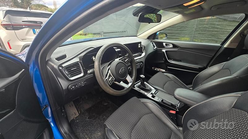 Usata Kia XCeed Style 140 CV (102 kW) 2020 Blu SUV