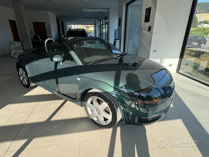 Usata Audi TT Roadster 225 CV (165 kW) 2002 Verde Cabrio