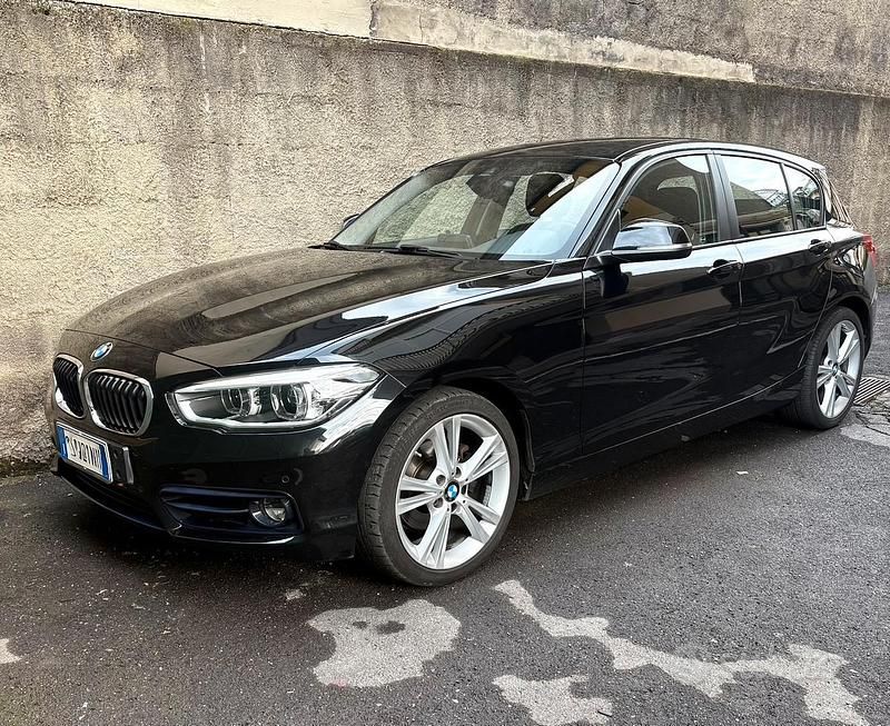 Usata BMW 120 Sport Line 184 CV (135 kW) 2019 Utilitaria