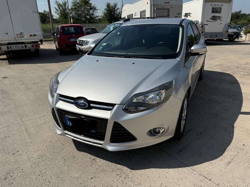Usata Ford Focus Titanium S 101 CV (74 kW) 2014 Grigio Berlina