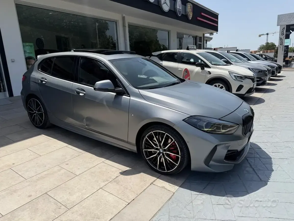 Usata BMW 120 M Sport 190 CV (139 kW) 2023 Grigio Berlina