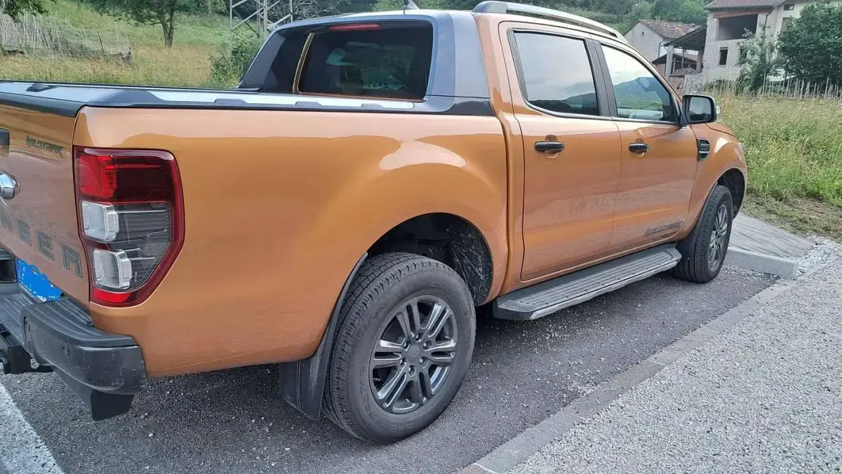 Usata Ford Ranger Wildtrack 170 CV (125 kW) 2022 Arancione Pick-up