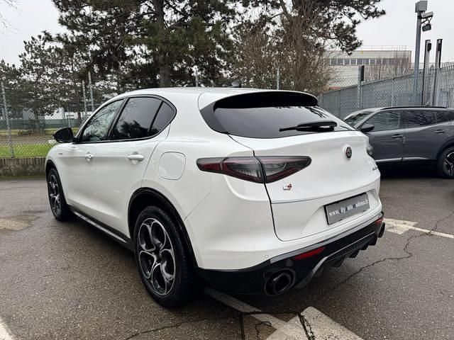 Usata Alfa Romeo Stelvio Veloce 210 CV (154 kW) 2024 Bianco pastello SUV