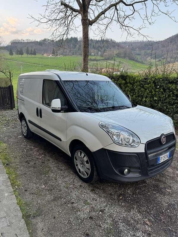 Usata Fiat Doblò 120 CV (88 kW) 2012 Monovolume