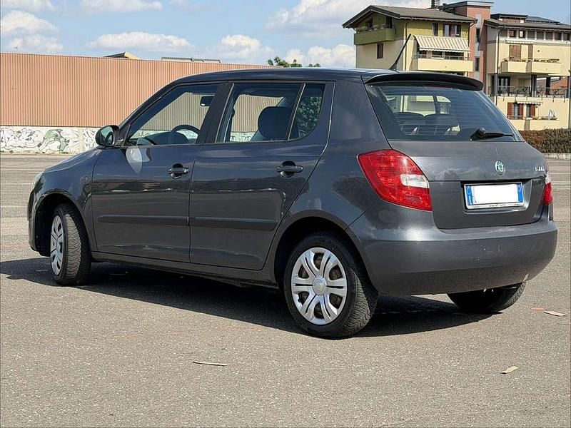 Usata Skoda Fabia 69 CV (50 kW) 2012 Nero Berlina