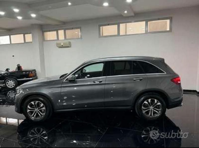 Usata Mercedes GLC220 170 CV (125 kW) 2016 Grigio Berlina