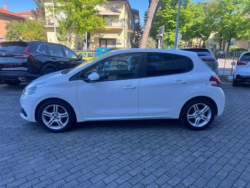 Usata Peugeot 208 Active 92 CV (67 kW) 2016 Bianco Utilitaria