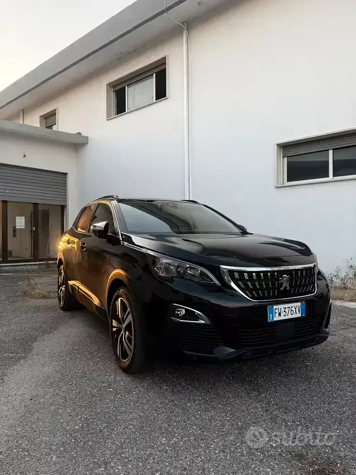 Usata Peugeot 3008 131 CV (96 kW) 2019 Nero SUV