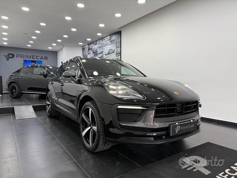 Usata Porsche Macan Chrono 265 CV (194 kW) 2022 Nero SUV
