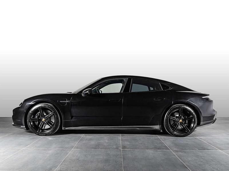 Usata Porsche Taycan Turbo 141 kW (193 CV) 2022 Nero Berlina