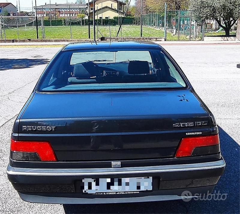 Usata Peugeot 405 75 CV (55 kW) 1994 Grigio Berlina