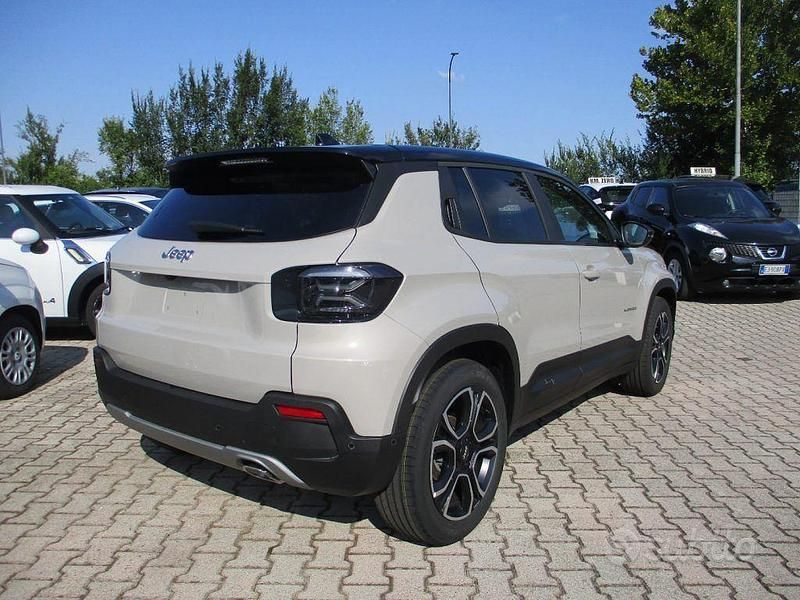 Nuova Jeep Avenger Summit 101 CV (74 kW) 2025 Beige SUV