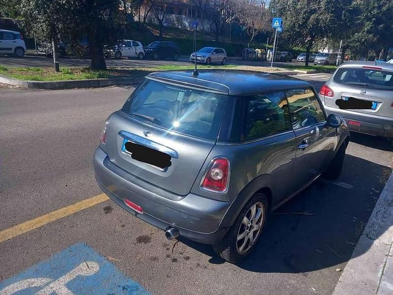 Usata Mini ONE 95 CV (69 kW) 2010 Argento Utilitaria