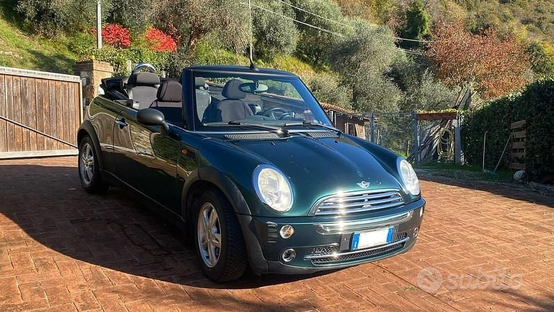 Usata Mini One Cabriolet 90 CV (66 kW) 2007 Verde Cabrio