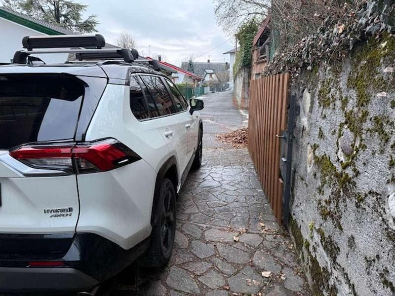 Usata Toyota RAV4 Hybrid Style 178 CV (130 kW) 2021 Bianco SUV