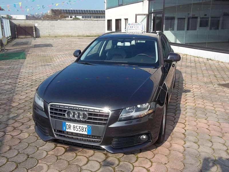 Begagnad Audi A4 Ambiente 160 HK (117 kW) 2008 Svart Kombi