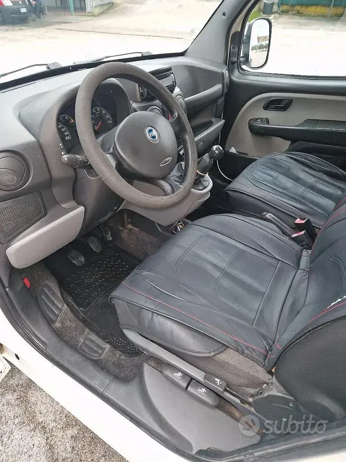 Usata Fiat Doblò 105 CV (77 kW) 2006 Bianco Monovolume