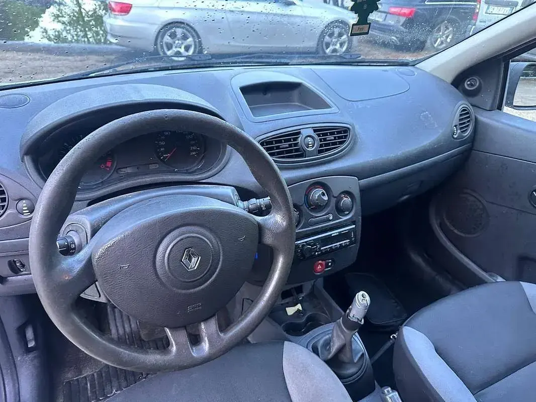 Usata Renault Clio Luxe 88 CV (64 kW) 2010 Furgone