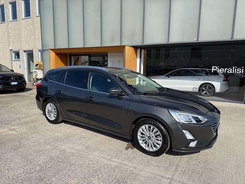 Usata Ford Focus Active 120 CV (88 kW) 2019 Grigio Station wagon