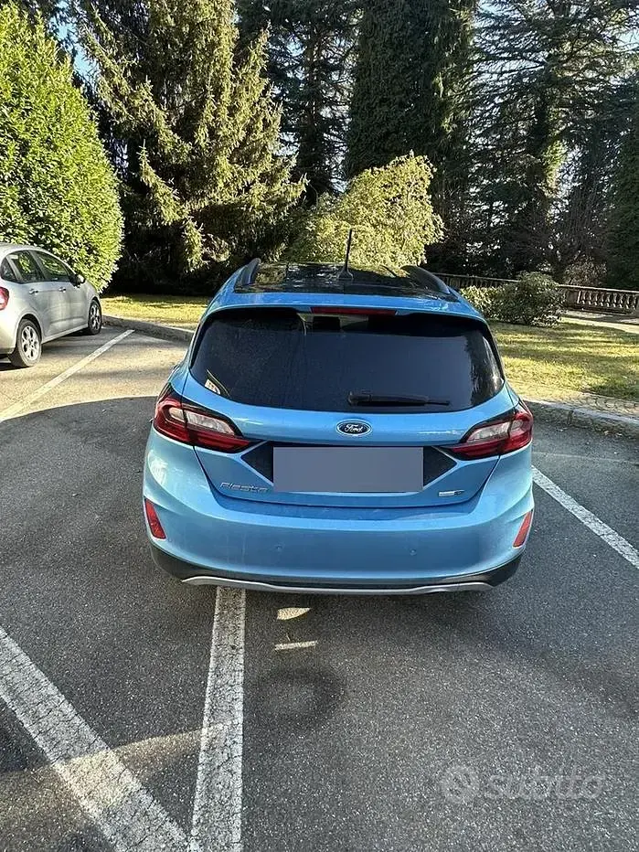 Usata Ford Fiesta Active X 125 CV (91 kW) 2022 Blu Utilitaria
