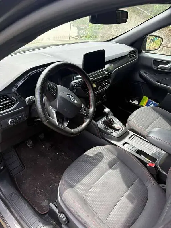 Usata Ford Kuga ST-Line 150 CV (110 kW) 2023 Grigio SUV