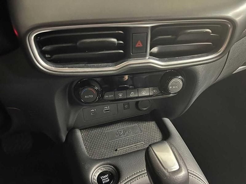 Usata Nissan Juke N-Connecta 114 CV (83 kW) 2025 Grigio SUV