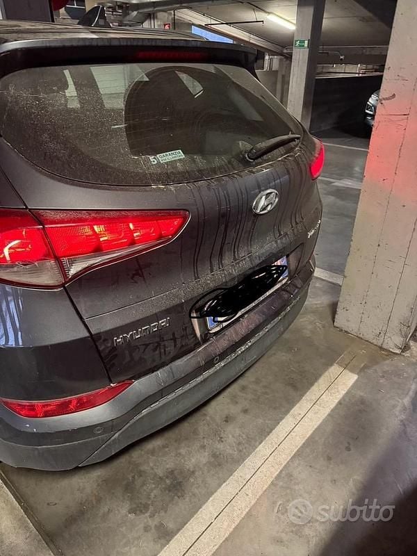Usata Hyundai Tucson 116 CV (85 kW) 2018 Grigio SUV