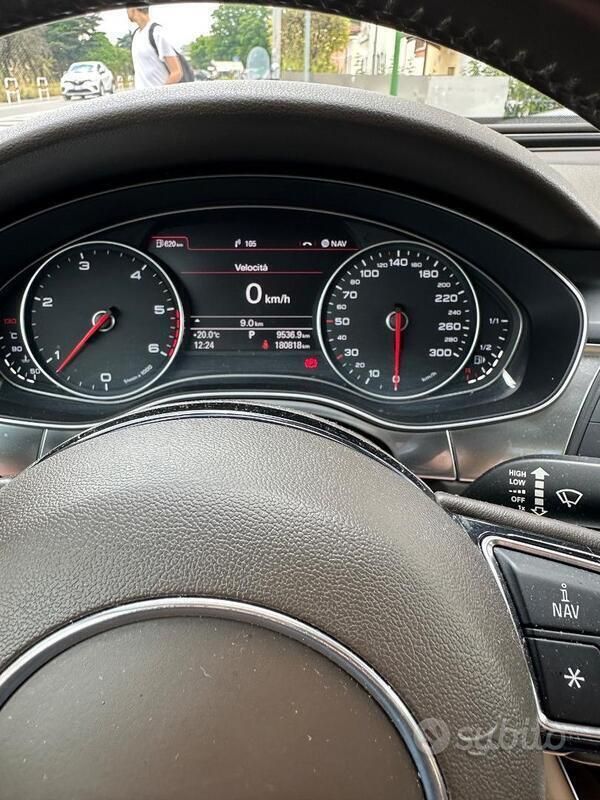 Usata Audi A6 233 CV (171 kW) 2012 Nero Station wagon