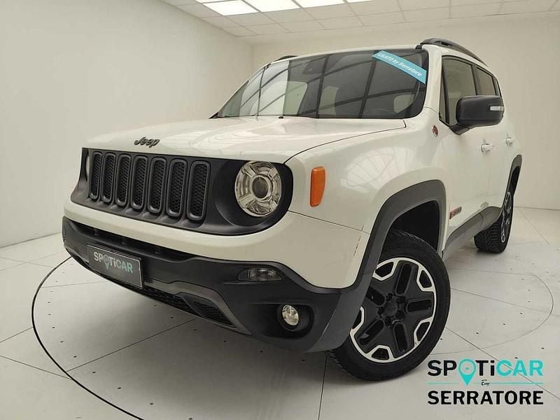Usata Jeep Renegade Trailhawk 170 CV (125 kW) 2015 Bianco SUV
