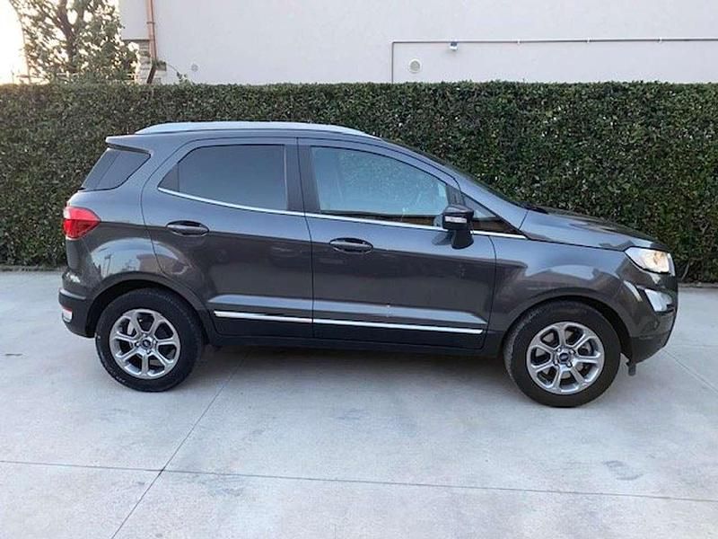 Usata Ford Ecosport Titanium 99 CV (72 kW) 2019 Grigio SUV