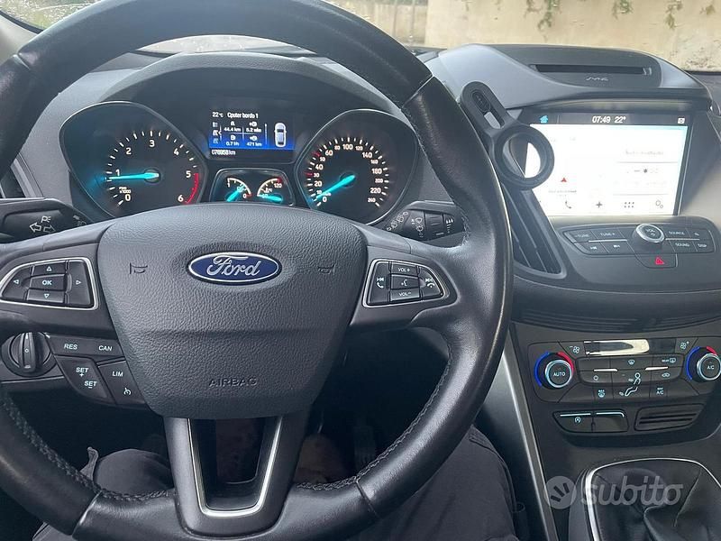 Usata Ford Kuga Business Edition 120 CV (88 kW) 2017 Grigio SUV