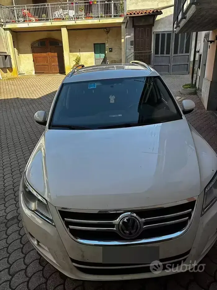 Usata VW Tiguan 140 CV (102 kW) 2011 Bianco SUV