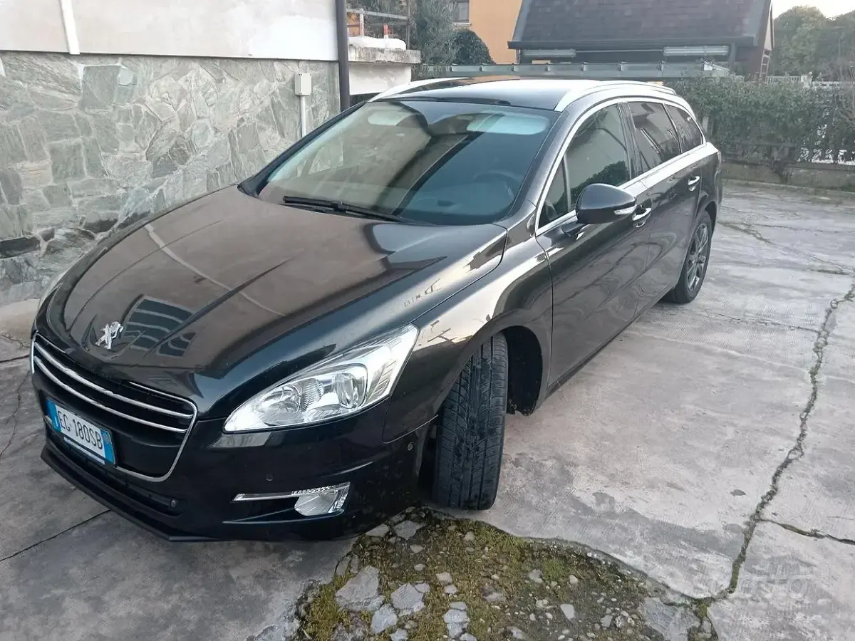 Usata Peugeot 508 S 140 CV (102 kW) 2011 Nero Station wagon