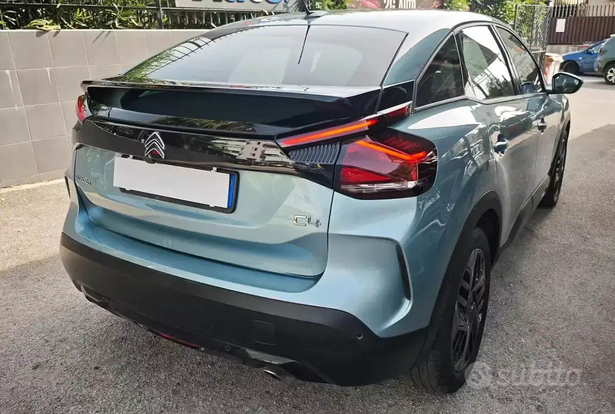 Usata Citroën C4 131 CV (96 kW) 2022 Blu Berlina