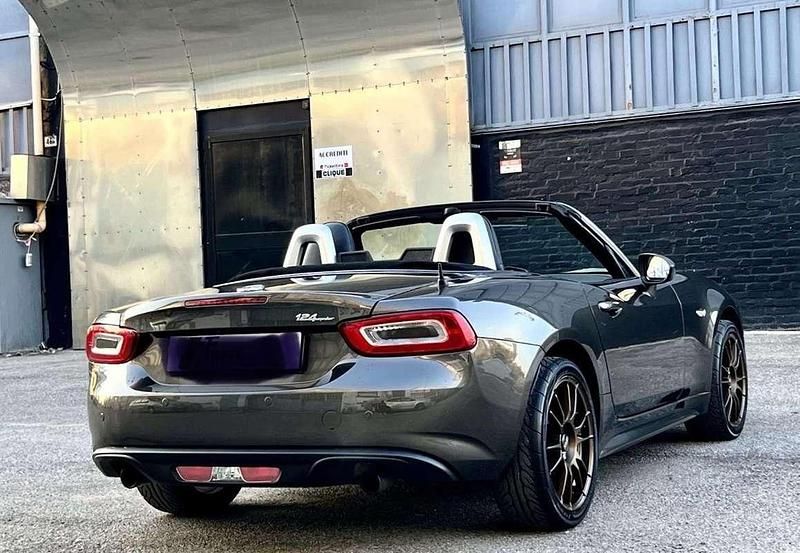 Usata Fiat 124 Spider Lusso 140 CV (102 kW) 2017 Cabrio