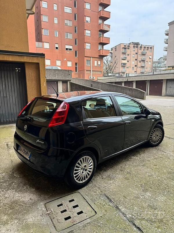 Usata Fiat Grande Punto 2007 Nero Utilitaria