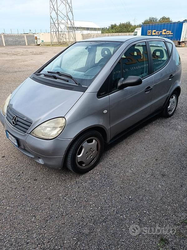 Usata Mercedes A140 1999 Grigio Berlina
