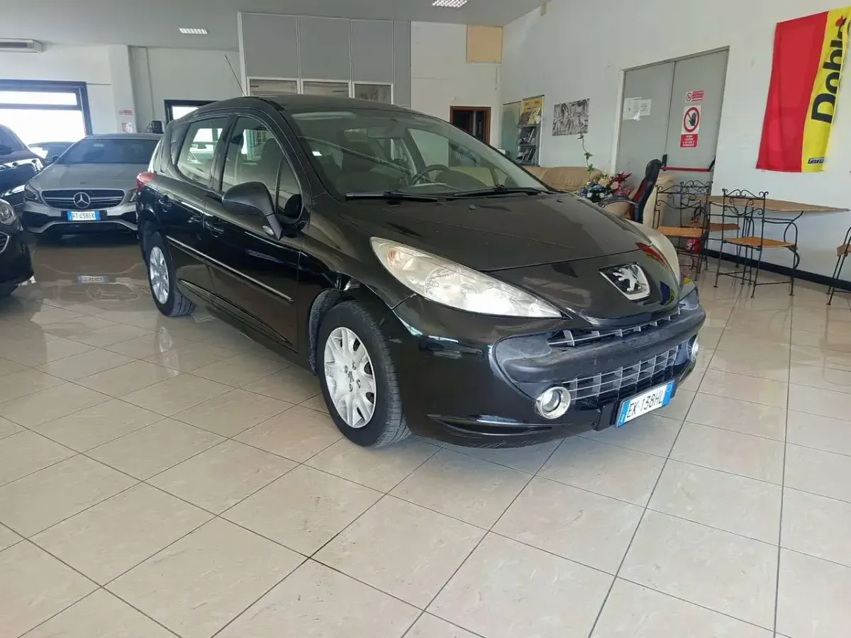 Usata Peugeot 207 73 CV (53 kW) 2012 Nero Station wagon