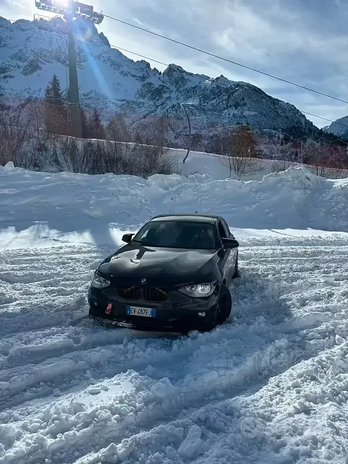 Usata BMW 114 Efficient Dynamics 95 CV (69 kW) 2014 Nero Utilitaria
