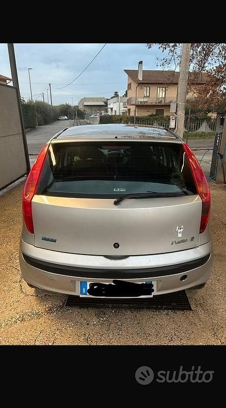 Usata Fiat Punto 80 CV (58 kW) 2000 Grigio Utilitaria